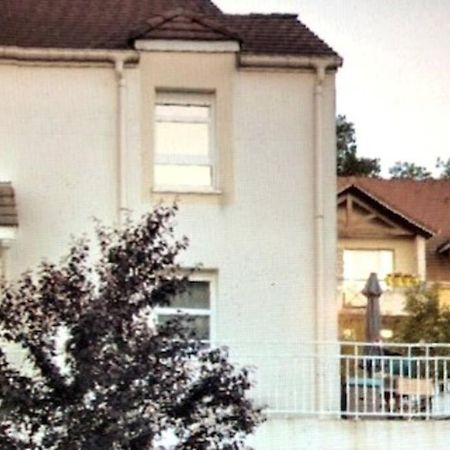 Appartement Joli Duplex Proche Disneyland à Montévrain Extérieur photo
